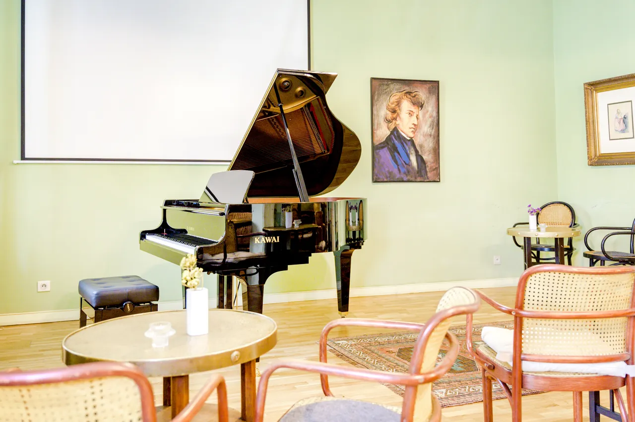 Chopin Boutique